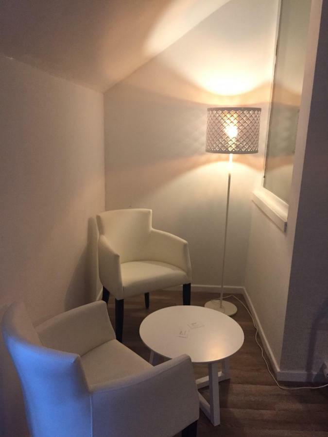 Chiaro di Luna Bed and Breakfast Huy Esterno foto